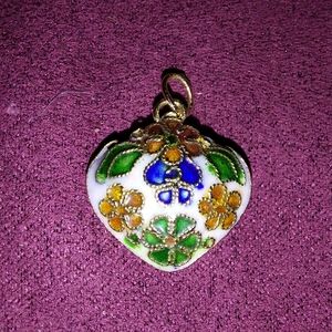 Cloisonette floral heart pendant | charm